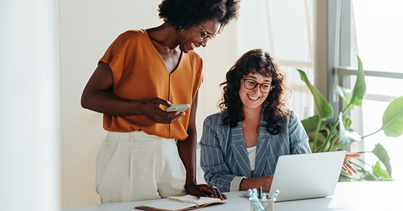 AI makes employee recognition more meaningful